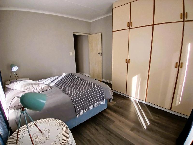 6 Bedroom Property for Sale in Stilbaai Wes Western Cape